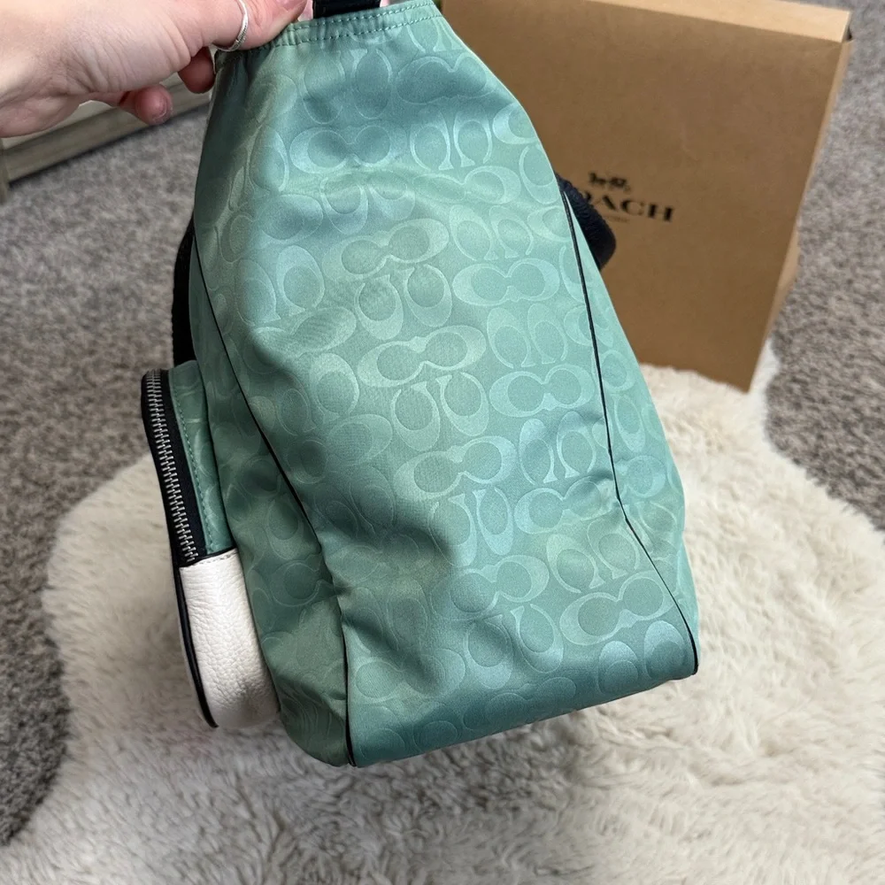 ✨ Coach Washed Green Court Tote In Colorblock Signature Nylon✨